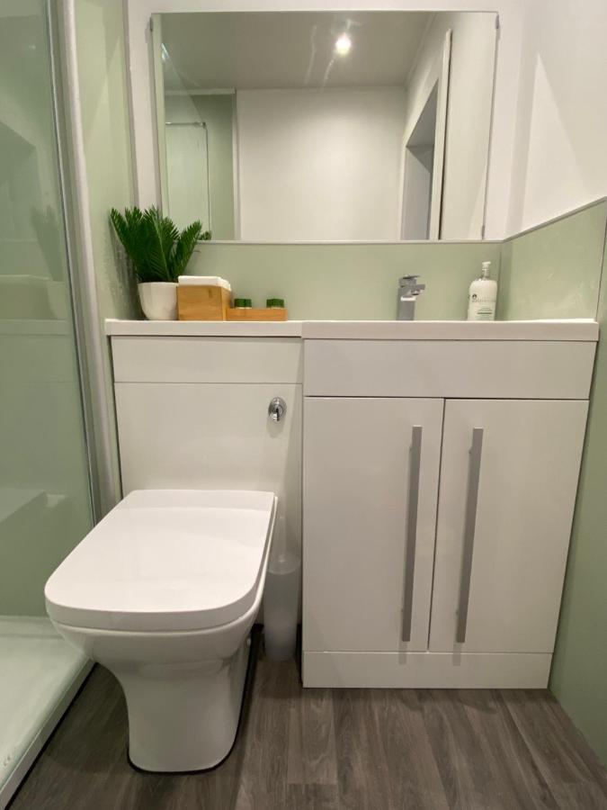 אובאן Newly Refurbished Town Centre Apartment מראה חיצוני תמונה